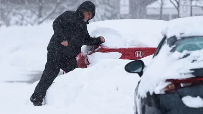 'Downright Dangerous': Thousands Without Power After Snowstorm Sweeps Through Parts of Virginia, Carolinas