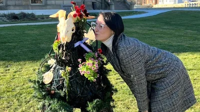 Democratic staffer in Michigan tweets, deletes X post kissing 'sexy' Satan display at state Capitol