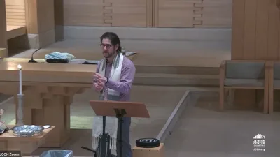 Rabbi Uses ChatGPT to Write Sermon; Theologian Warns of AI 'idolatry'