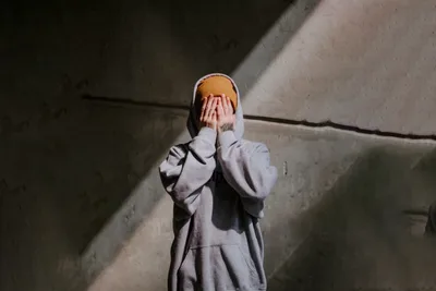 How to Spot the Difference Between Conviction and Religious Guilt - RELEVANT