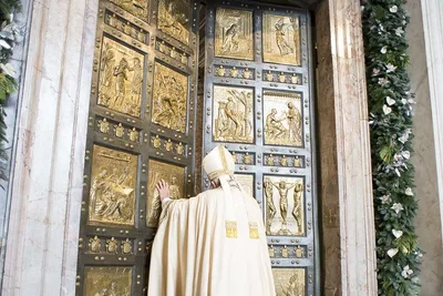 Vatican unveils motto for 2025 Jubilee Year