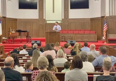Texas pastor urges congregation to prioritize its commitment to local church | Baptist Press