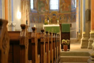 Baptist pastor resigns as lawsuit alleges cover-up of youth minister's sexual assault of minor