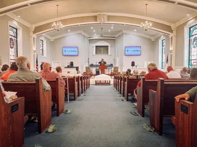 Bivocational ministry success hinges on servant mentality for pastor, people | Baptist Press
