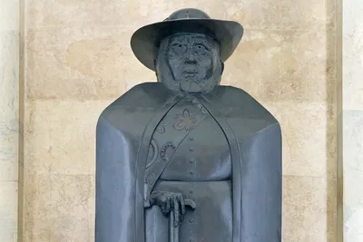 After AOC decries statue, Hawaiian Catholic says St Damien of Molokai 'gave his life' serving lepers
