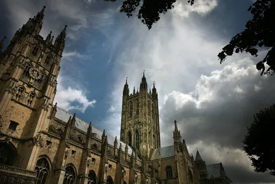 Church of England Bans Non-Alcoholic Wine, Gluten-Free Bread from Communion: 'injustice'