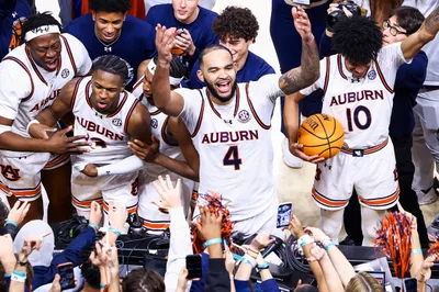 How Faith Became the X-Factor for Auburn’s No. 1 Basketball Team - RELEVANT