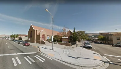 Man dressed in suit and tie killed by police after shooting up Washington church