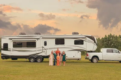 Georgia family of six sells home, crosses continent to encourage church planters | Baptist Press