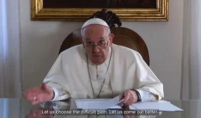 Pope Francis: Catholic social teaching has useful principles for popular movements to follow