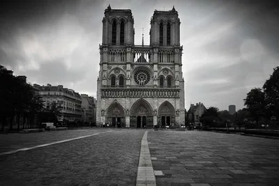 French Senate stipulates that Notre-Dame be rebuilt as it was