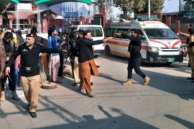 Suicide Bomber Kills 20, Wounds 96 at Mosque in NW Pakistan