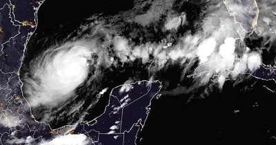 Hurricane Milton gathers force barreling toward Florida