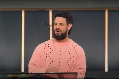 Steven Furtick's Barber Is Going Full Defense Over the Pastor's Haircut - RELEVANT