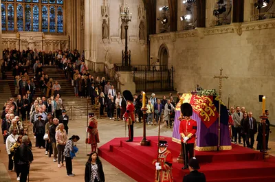 43-Year-Old Evangelist and Missionary Stood in Line 7 Times to Pay Respects to Queen Elizabeth II