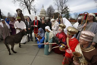 89% of Pastors Will Hold Worship Services on Christmas Sunday: LifeWay