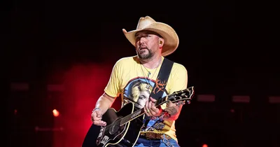 Country artist faces backlash