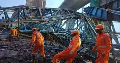 Monday crane collapse in India kills at least 16 workers