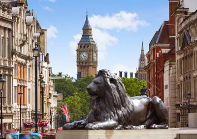 British MP Stands by Criticism of Muslim Prayer in Trafalgar Square