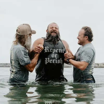 'Coming move of God': 2,000 Baptized during 'Jesus Revolution' Baptism at California Beach