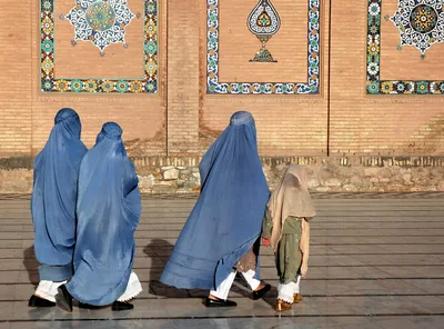 Faceless, voiceless: Taliban laws regarding women bring calls for prayer, action | Baptist Press