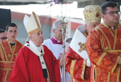 Francis condemns political use of religious symbols during Slovakia liturgy | Crux Now