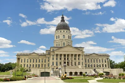 Kansas lawmakers advance constitutional amendment to exclude 'right to abortion'