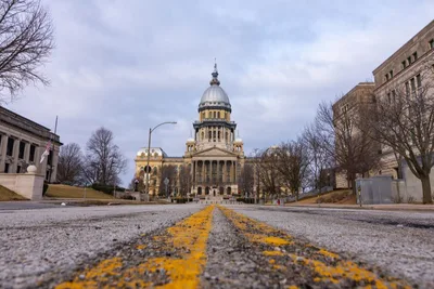 Tell Illinois lawmakers not to junk parental notice abortion law, Catholic bishops say