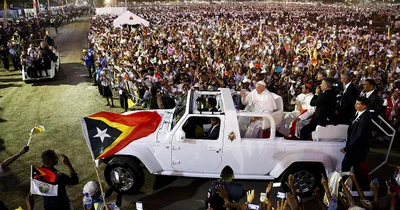 Half-Million Attend Island Mass Led by Pope Francis