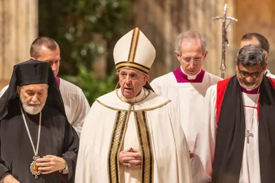 Pope Francis prays at St. Paul’s tomb with Orthodox and Anglican Christians