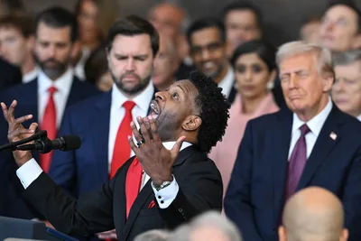 Pastor Lorenzo Sewell Criticized for Inauguration Prayer, Meme Coin Push