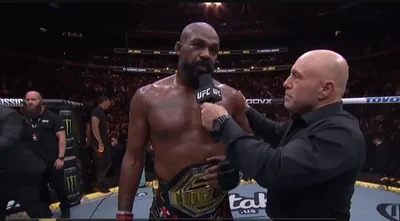 Jon Jones Proclaims 'Jesus loves you,' Gives God Glory after UFC Triumph in Front of Trump
