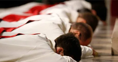 For the first time in 5 years, the number of priests worldwide rose
