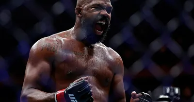 Jon Jones praises Christ, Trump after UFC win