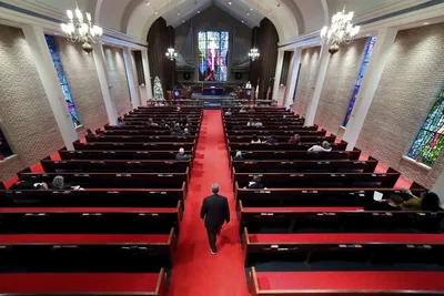 Across US, houses of worship struggle to rebuild attendance