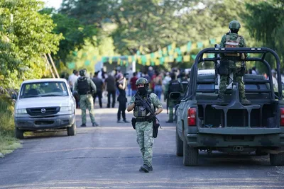 Mexico’s army stands between gangs, enforcing turf divisions | Crux