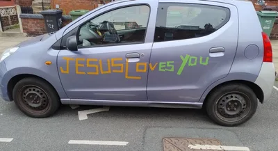 Christian Motorist Denied Insurance Coverage Due to 'Jesus Loves You' Message | CBN