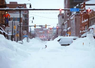 Western NY Death Toll Rises from Cold, Storm Chaos: Air Travel Nightmare Continues