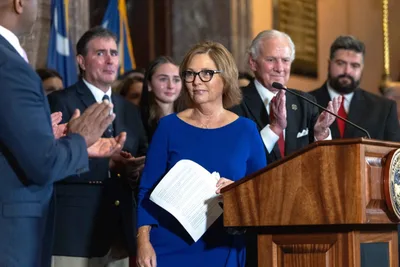 12 Times Lawmakers Were Replaced by Their Relatives in Congress