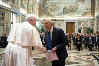 Pope Francis defends conscientious objection to abortion, euthanasia in healthcare