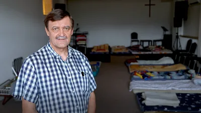 'It Is Our Calling to Do What Jesus Taught Us': Polish Pastor and Operation Blessing Team to Help Refugees