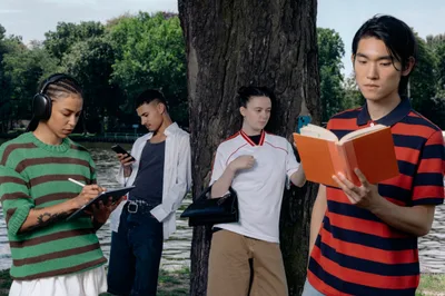 What the Bible Says About Community in a ‘Me First’ World - RELEVANT