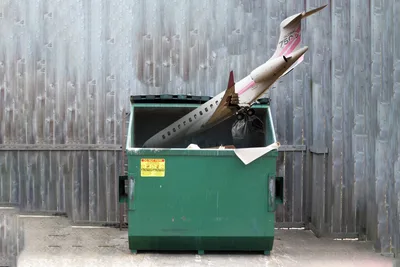 Kylie Jenner Should Throw Her Private Jet Into the Trash - RELEVANT