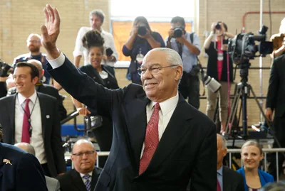 Fully vaccinated Colin Powell dies from COVID-19 complications amid cancer battle