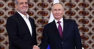 Iranian, Russian leaders meet as tensions rise