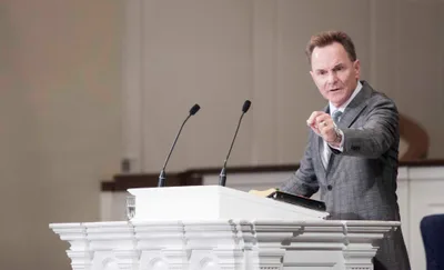 Floyd to students: complete Great Commission | Baptist Press