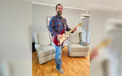 Pastor, sons use hobby to provide guitars for missionaries | Baptist Press