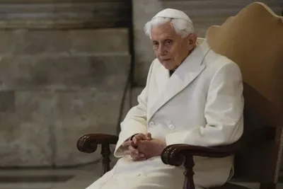 Benedict XVI asks abuse survivors for forgiveness as advisers defend handling of Munich cases