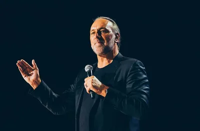 Brian Houston Announces 2024 Comeback with New Online Ministry and Church