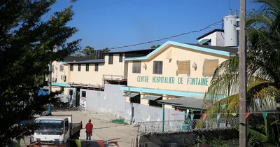 Armed gang allegedly kidnaps hundreds from a hospital in Haiti.